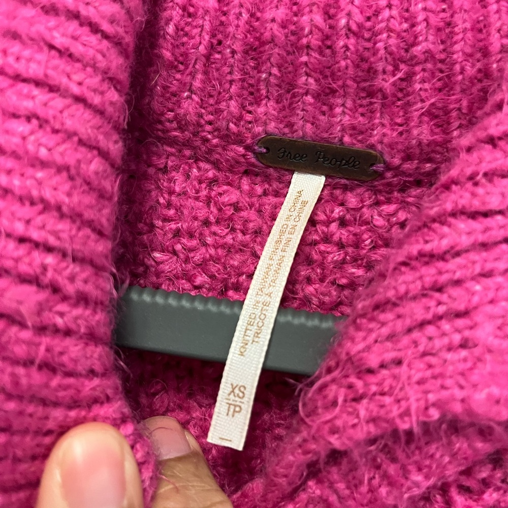 Free People Every Cloud Pullover Sweater Fuchsia Fizz‎ Sz. XS - Picture 10 of 10